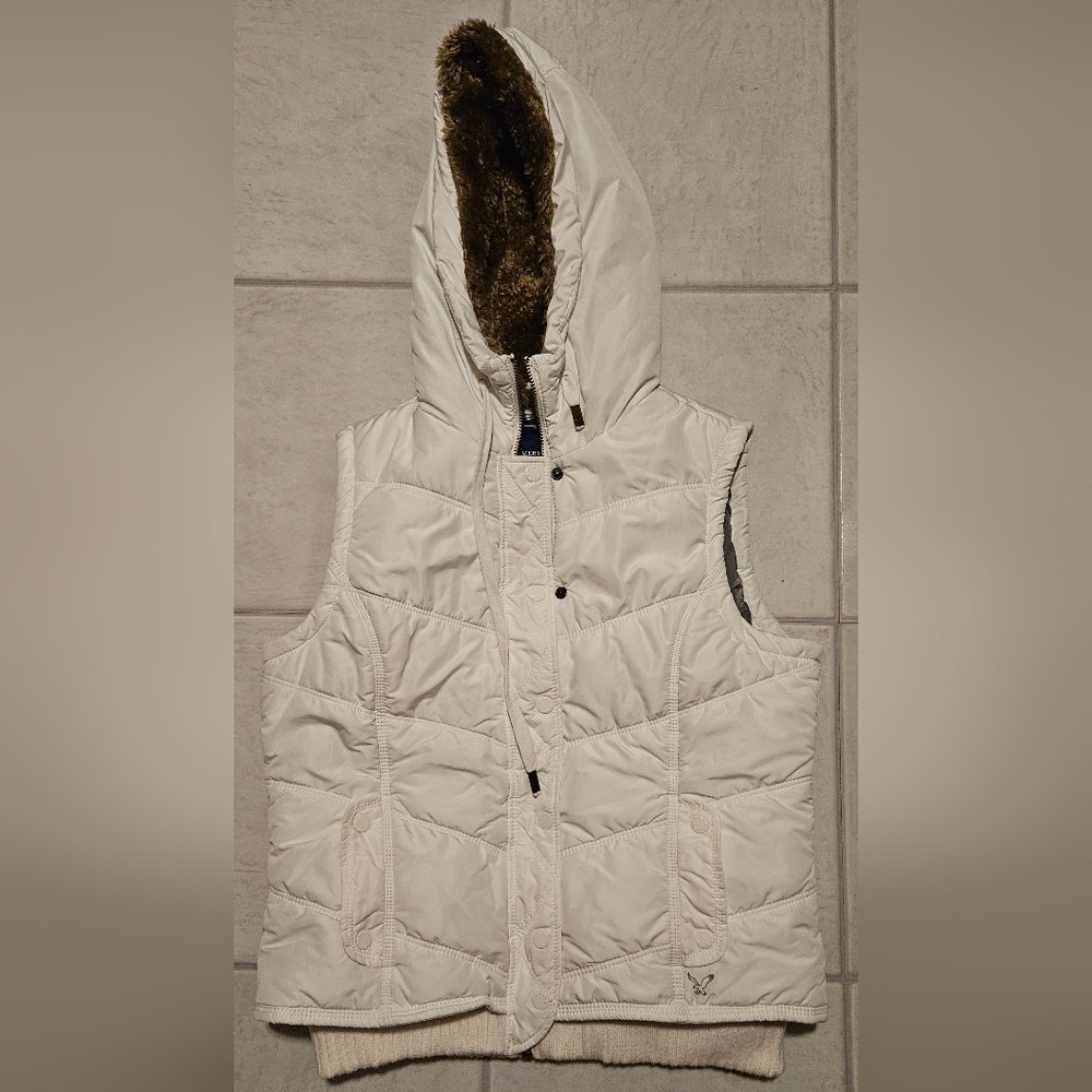 American Eagle Outfitters Women's White And Cream Hooded Vest